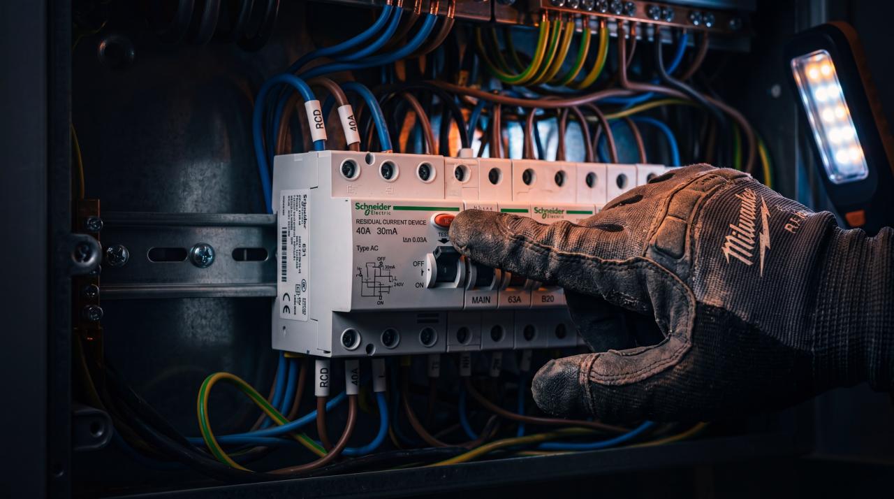 Безжични ключове и контакти: Решение за модернизация без къртене и кабели